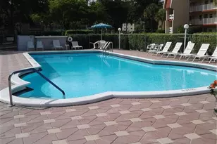 1030 Country Club Dr, Margate, FL 33063 - Photo 17