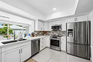 2940 NE 39th Ct, Lighthouse Point, FL 33064 - Photo 11