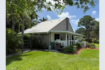 709 Savannah Street, Fort Pierce, FL 34982 - Photo 3