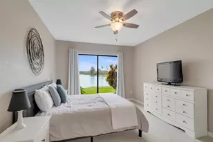 3206 S Lakeview Cir, Fort Pierce, FL 34949 - Photo 11