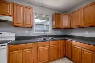 917 SE Nassau Ave, Stuart, FL 34994 - Photo 13