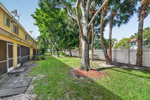 1039 Arezzo Cir, Boynton Beach, FL 33436 - Photo 43