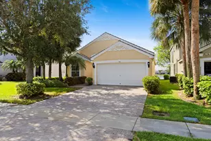 154 Berenger Walk, Royal Palm Beach, FL 33414 - Photo 3