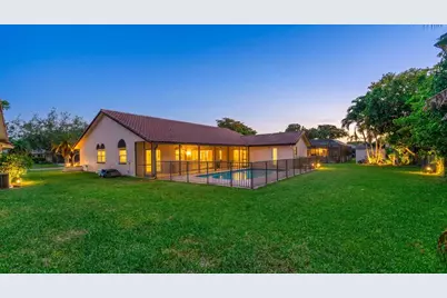 895 NW 110th Lane, Coral Springs, FL 33071 - Photo 37