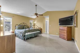 895 NW 110th Ln, Coral Springs, FL 33071 - Photo 19
