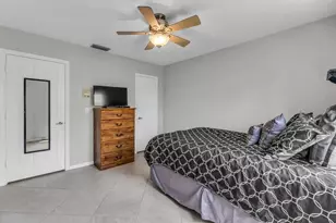 895 NW 110th Ln, Coral Springs, FL 33071 - Photo 25