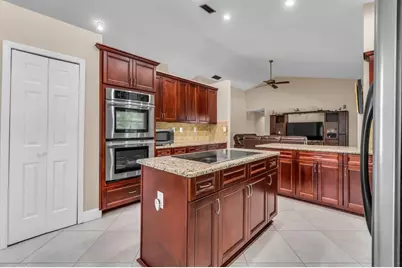 895 NW 110th Lane, Coral Springs, FL 33071 - Photo 13