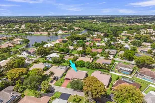895 NW 110th Ln, Coral Springs, FL 33071 - Photo 3