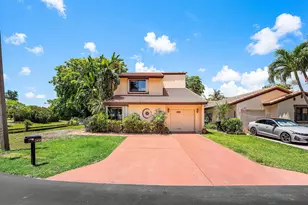 2810 Sand Pines Ct, Lake Worth, FL 33462 - Photo 1