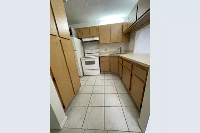 207 Foxtail Drive #E3, Greenacres, FL 33415 - Photo 7