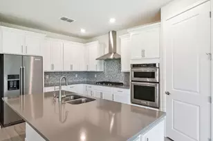 2691 River Creek Ln, Saint Cloud, FL 34771 - Photo 9