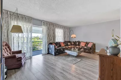 5190 E Sabal Palm Boulevard #304, Tamarac, FL 33319 - Photo 17