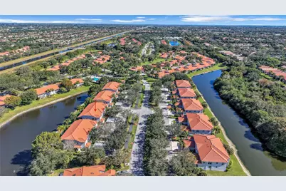 7685 Springwater Place #201, Boynton Beach, FL 33437 - Photo 5