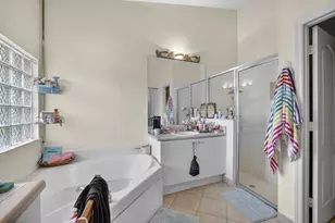 19305 SW 66th St, Pembroke Pines, FL 33332 - Photo 15