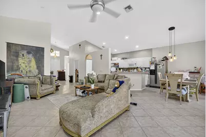 19305 SW 66th Street, Pembroke Pines, FL 33332 - Photo 7
