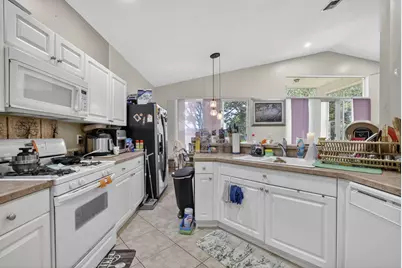 19305 SW 66th Street, Pembroke Pines, FL 33332 - Photo 39