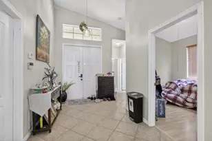 19305 SW 66th St, Pembroke Pines, FL 33332 - Photo 5