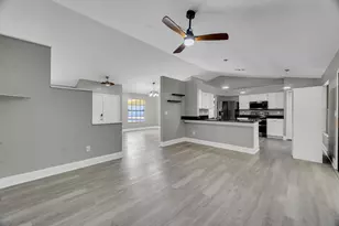 601 Howard St, Fort Pierce, FL 34982 - Photo 9
