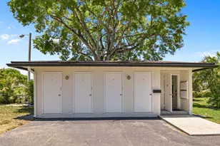 401 Greensward Ln, Delray Beach, FL 33445 - Photo 37