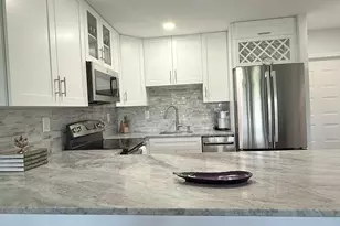 401 Greensward Ln, Delray Beach, FL 33445 - Photo 3