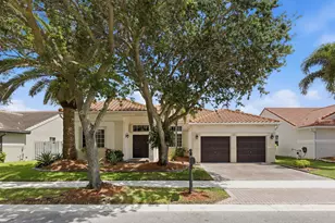 832 Heritage Dr, Weston, FL 33326 - Photo 1