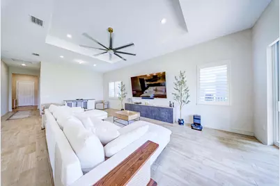 10562 Northbrook Circle, Palm Beach Gardens, FL 33412 - Photo 9