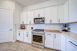 10562 Northbrook Cir, Palm Beach Gardens, FL 33412 - Photo 17