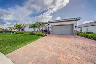 10562 Northbrook Cir, Palm Beach Gardens, FL 33412 - Photo 1