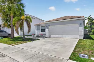 1489 NW 153rd Ave, Pembroke Pines, FL 33028 - Photo 3