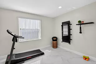 1489 NW 153rd Ave, Pembroke Pines, FL 33028 - Photo 19