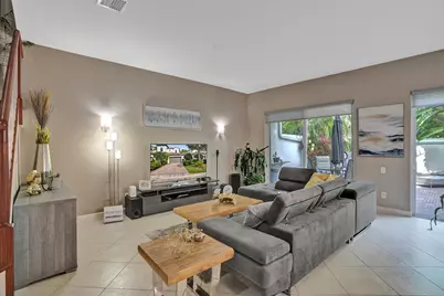 824 Spinnaker Drive E, Hollywood, FL 33019 - Photo 17
