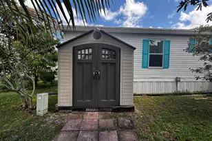 4081 4th Ct, Lantana, FL 33462 - Photo 13
