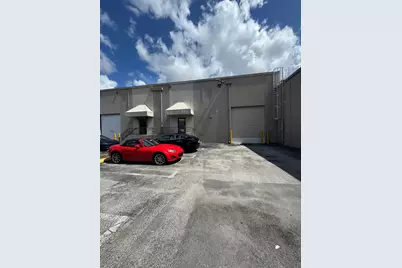 2710 NW 72nd Avenue, Miami, FL 33122 - Photo 1