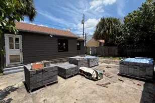 521 48th St, West Palm Beach, FL 33407 - Photo 17