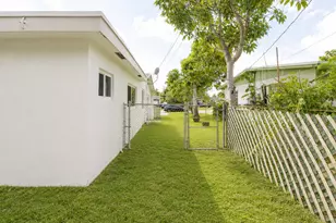 2440 NW 63rd Terrace, Sunrise, FL 33313 - Photo 27