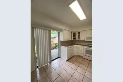 191 Wimbledon Lakes Drive, Plantation, FL 33324 - Photo 13