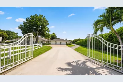 14466 Laurel Trail, Wellington, FL 33414 - Photo 3