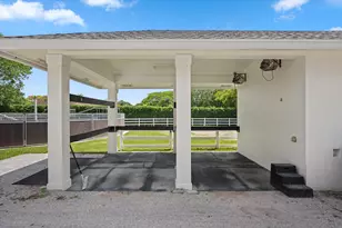 14466 Laurel Trail, Wellington, FL 33414 - Photo 23