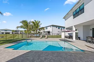 8116 Laurel Falls Dr, Boca Raton, FL 33496 - Photo 49