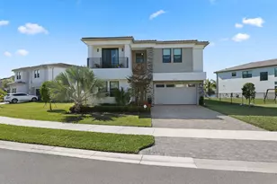 8116 Laurel Falls Dr, Boca Raton, FL 33496 - Photo 3