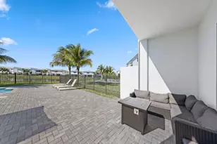 8116 Laurel Falls Dr, Boca Raton, FL 33496 - Photo 45