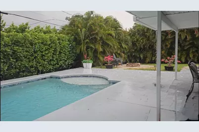 6325 6th Street, Vero Beach, FL 32968 - Photo 11