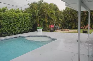6325 6th St, Vero Beach, FL 32968 - Photo 11