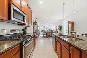 10375 SW Indian Lilac Trail, Port Saint Lucie, FL 34987 - Photo 9