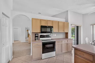 8171 Palm Gate Drive, Boynton Beach, FL 33436 - Photo 13