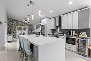 181 SW 203rd Ave, Pembroke Pines, FL 33029 - Photo 3