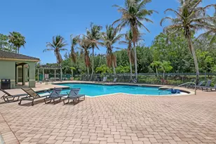340 Crestwood Cir, Royal Palm Beach, FL 33411 - Photo 31