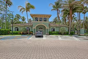 340 Crestwood Cir, Royal Palm Beach, FL 33411 - Photo 29