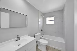 794 SE Albatross Ave, Port Saint Lucie, FL 34983 - Photo 9