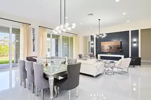 9124 Coral Isles Cir, Palm Beach Gardens, FL 33412 - Photo 3